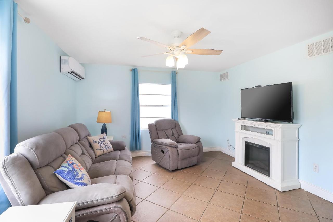 Tropic Island Resort Port Aransas Buitenkant foto