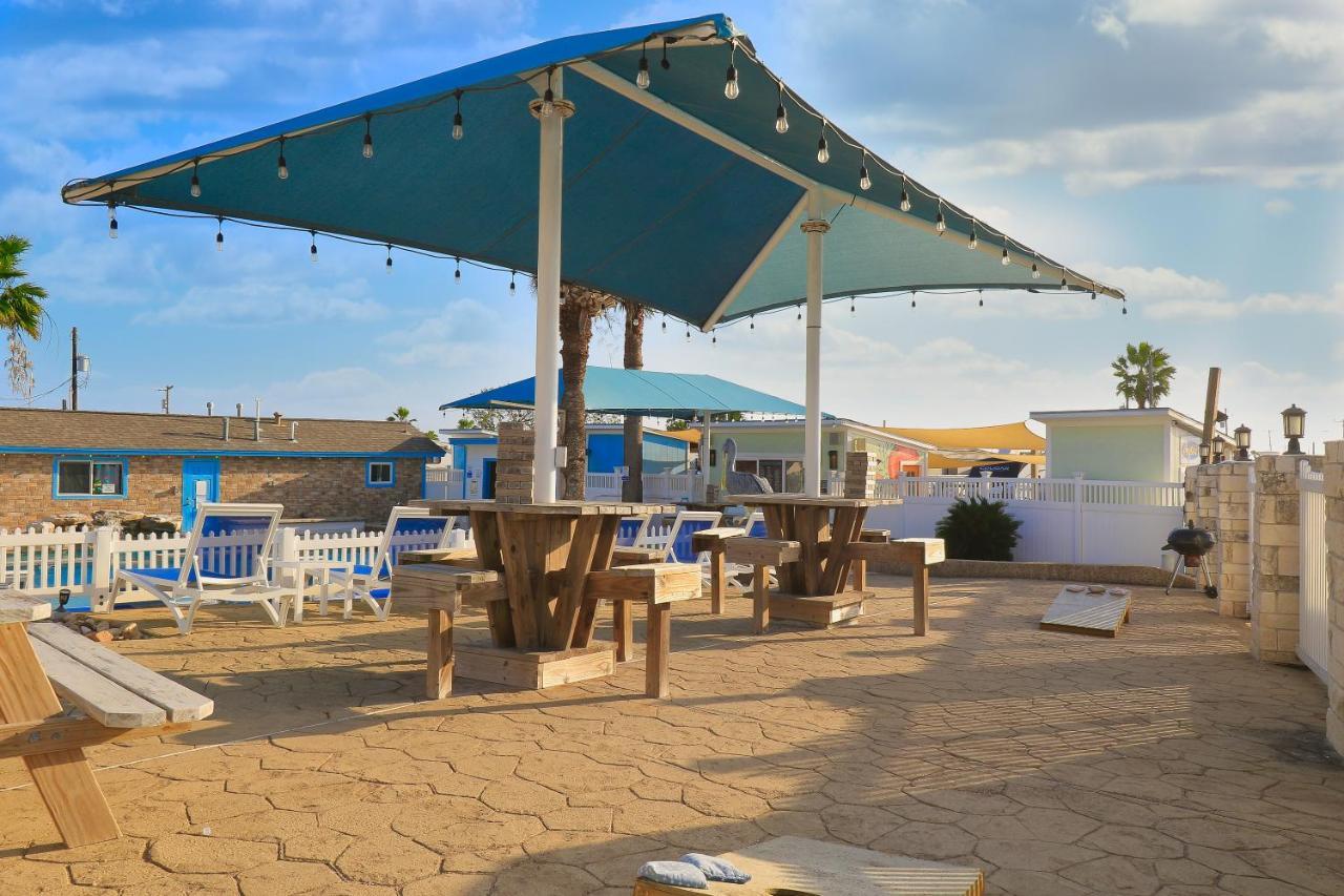 Tropic Island Resort Port Aransas Buitenkant foto